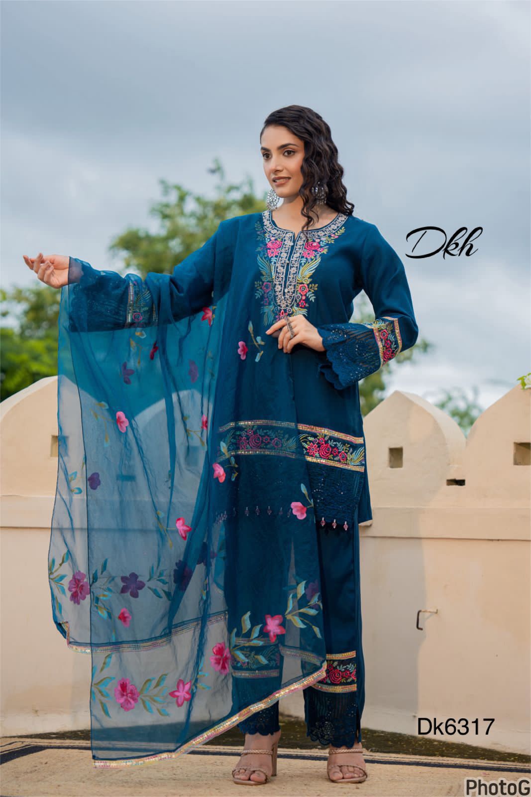 Dkh Dk6317 Premium Sanchi silk suit set