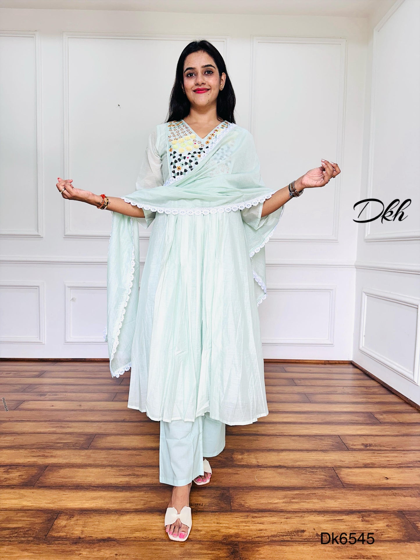 Elegant Mint Green Mul Chanderi 3-Piece Suit Set