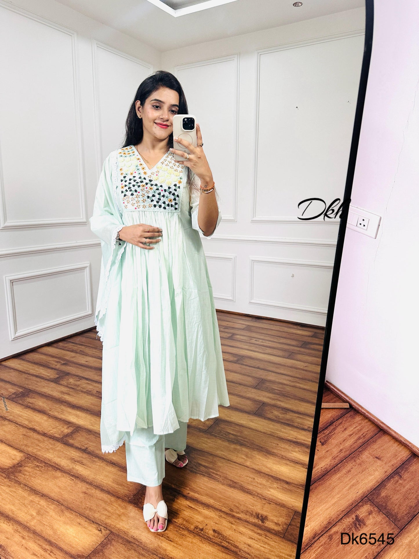 Elegant Mint Green Mul Chanderi 3-Piece Suit Set