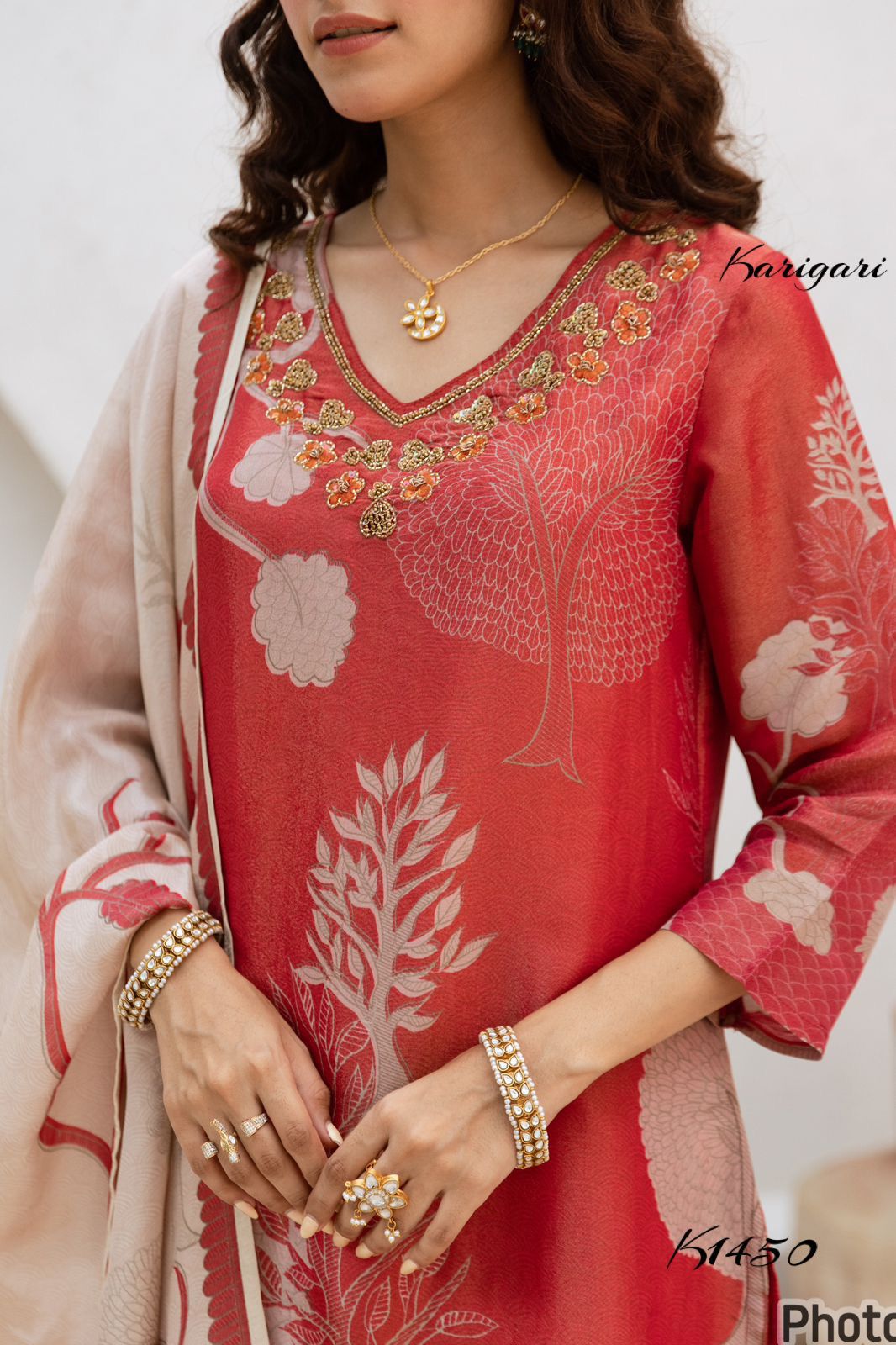 karigari by DKH k1450 Premium tissue shimmer 3 pc