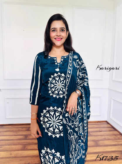 Elegant Natural Crepe 3-Piece Suit with Mirror & Sequin Detailing