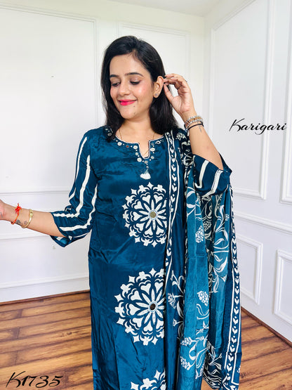 Elegant Natural Crepe 3-Piece Suit with Mirror & Sequin Detailing